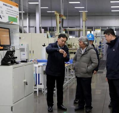 谭建荣院士莅临山东临工考察指导，共话智能制造与技术创新新篇章